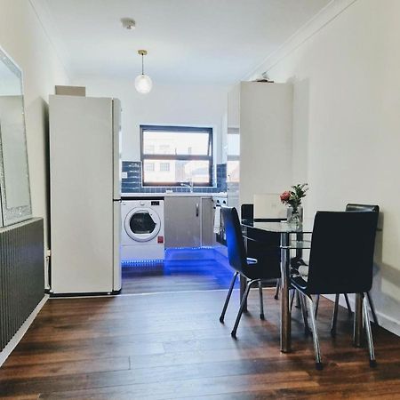 Beautiful Modern Apartment On Wick Lane Londres Exterior foto