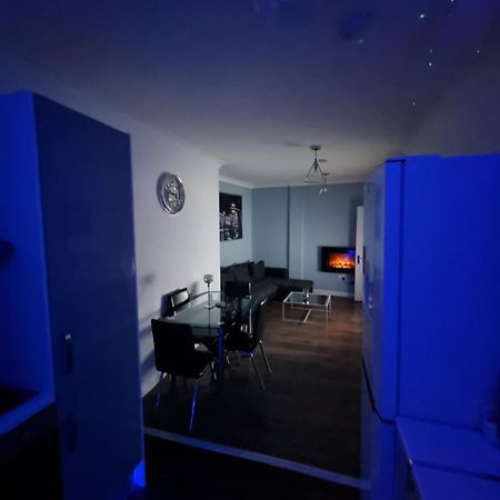 Beautiful Modern Apartment On Wick Lane Londres Exterior foto